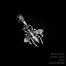 Cargar imagen en el visor de la galería, DIJE ABEJA
