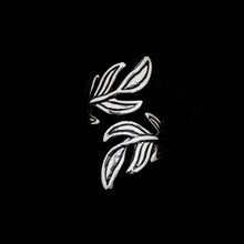 Cargar imagen en el visor de la galería, ANILLO HOJAS DE LAUREL

