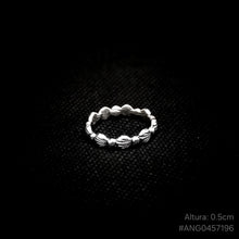 Cargar imagen en el visor de la galería, ANILLO CONCHA DE MAR BANDA
