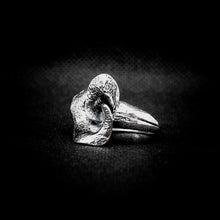 Cargar imagen en el visor de la galería, ANILLO FLOR
