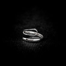 Cargar imagen en el visor de la galería, ANILLO AJUSTABLE ESPIRAL
