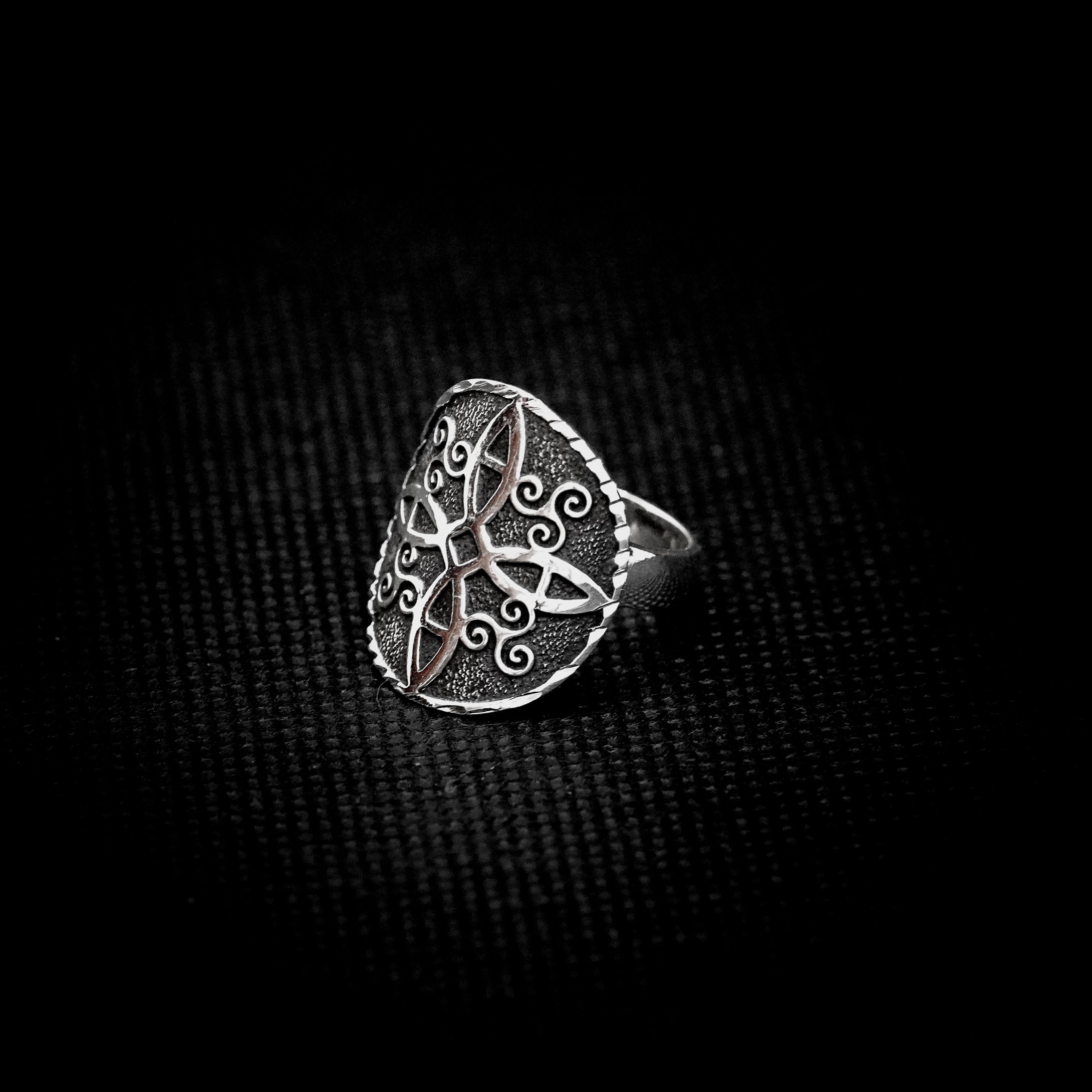 ANILLO NUDO DE BRUJA