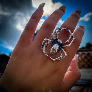 ANILLO ARÁCNIDO