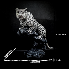 Cargar imagen en el visor de la galería, ESCULTURA JAGUAR
