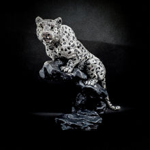 Cargar imagen en el visor de la galería, ESCULTURA JAGUAR
