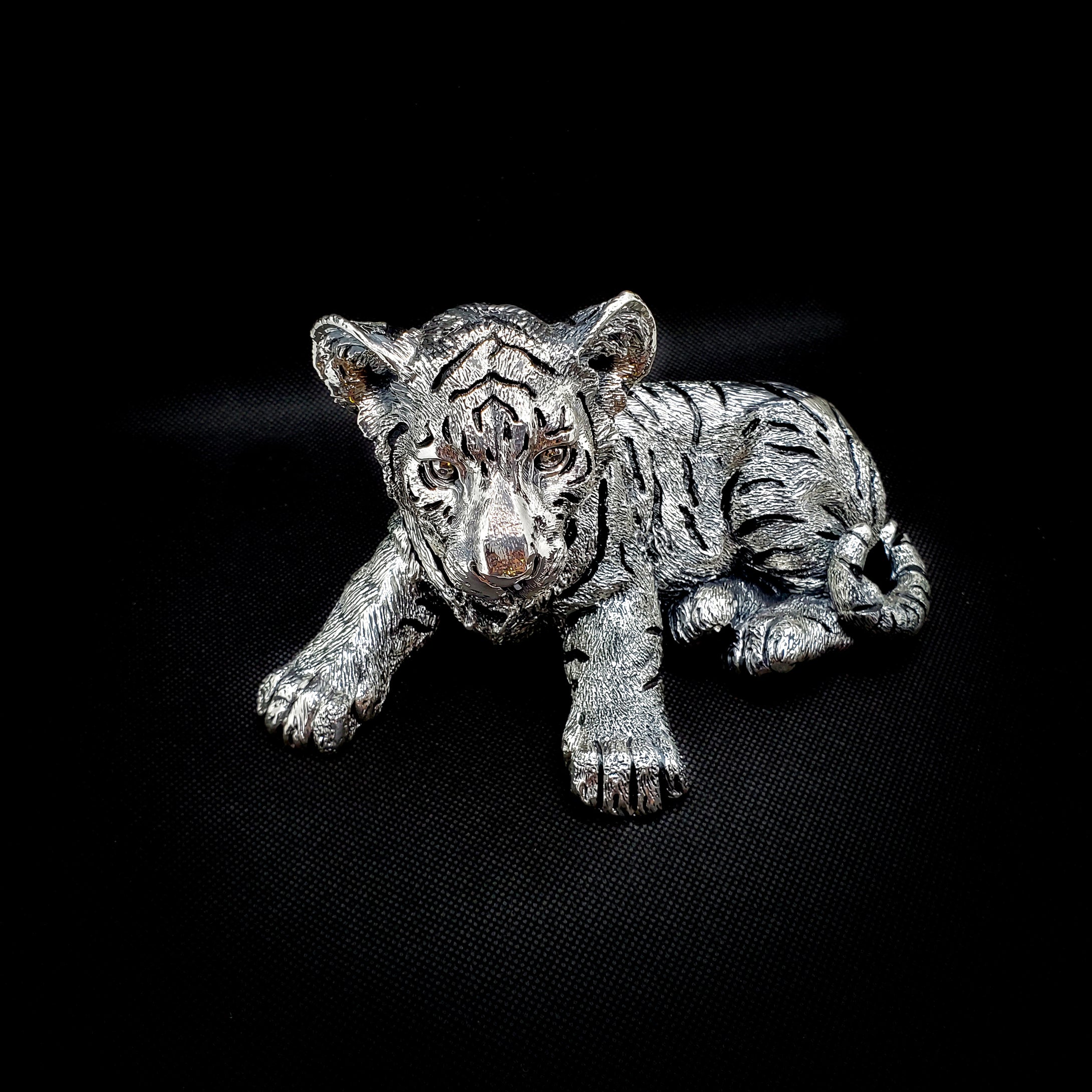 ESCULTURA TIGRE CACHORRO